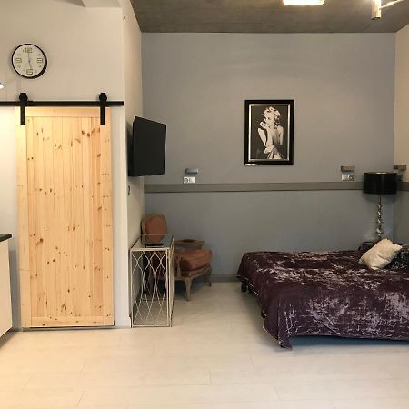 Old Town Apartments Patio 1 กดัญสก์ ภายนอก รูปภาพ